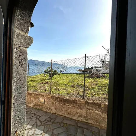 Indipendente Vista Mare Sul Corso Di A Due Passi Dalla Villa Santa Marina Salina