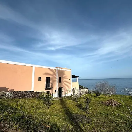 Indipendente Vista Mare Sul Corso Di A Due Passi Dalla Santa Marina Salina