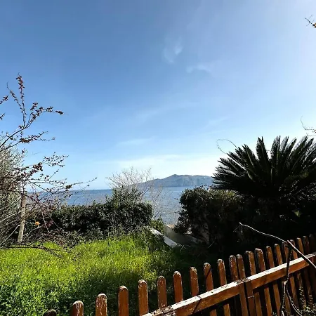 Indipendente Vista Mare Sul Corso Di A Due Passi Dalla * Santa Marina Salina